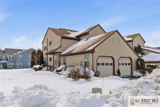 Building Photo - 17C Dorchester Dr