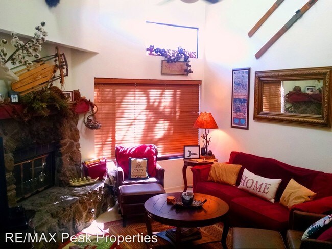 Building Photo - 2332 N Whispering Pines Way