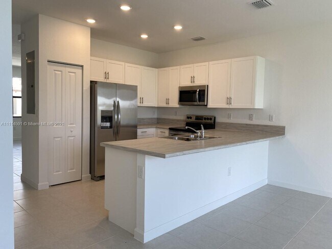 Building Photo - 10124 SW 228th Terrace