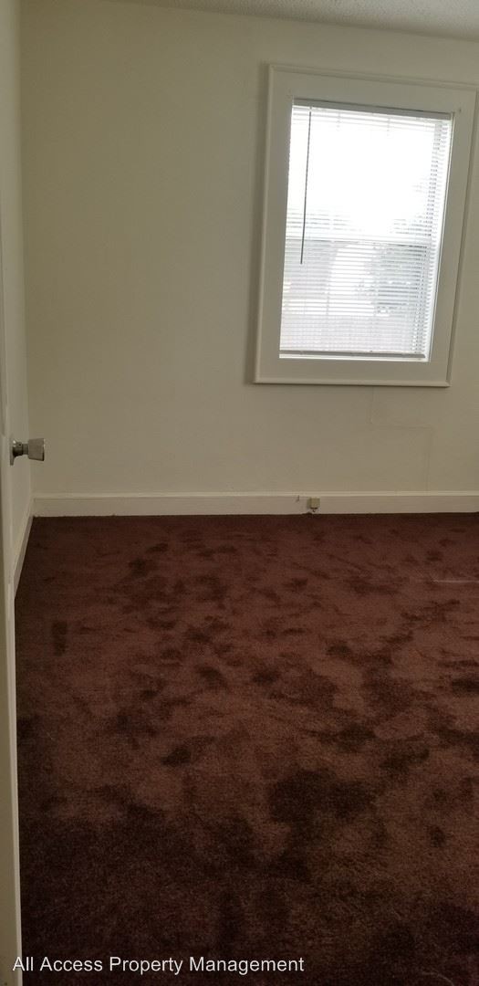 Building Photo - 2 br, 1 bath House - 2715 Barclay Ave.