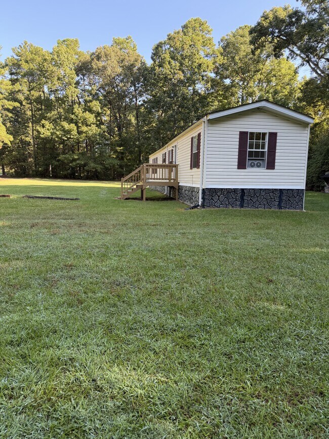 Foto del edificio - 5808 Applewhite Rd