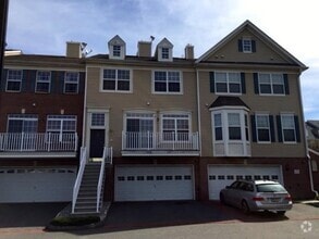 Building Photo - 34 Tellicherry Ct