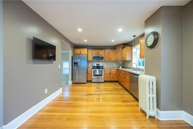 Building Photo - 200 Woodward Ave