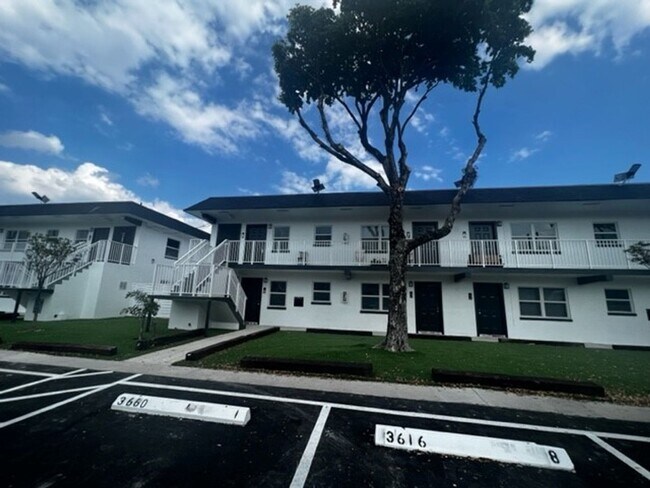 Foto del interior - Maki Garden Apartments