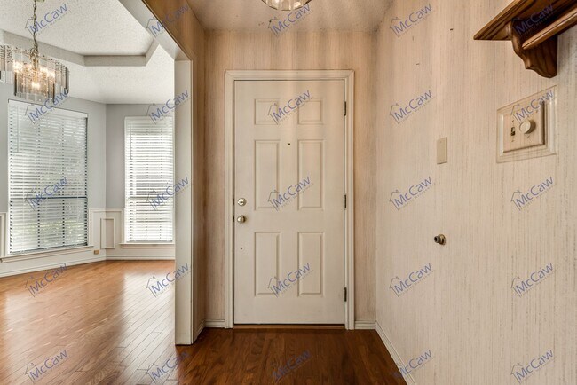 Foto del edificio - Coming Soon! 3/2 in Carrollton!