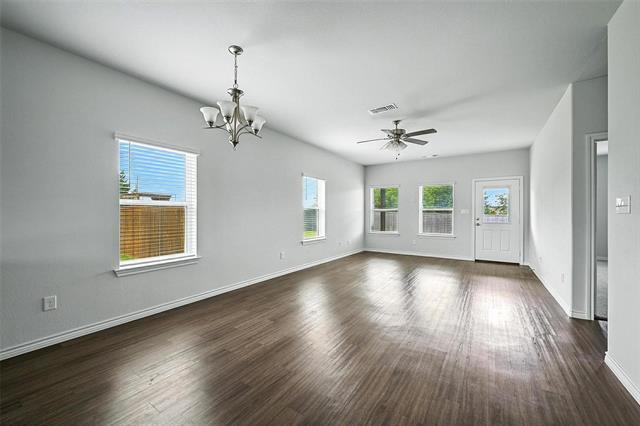 Foto del edificio - 3113 Sweetwater Way