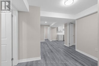 Building Photo - 161 Windfields Farm Dr