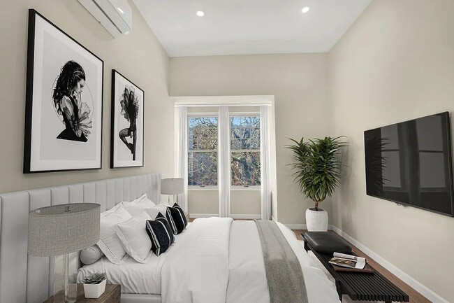 Foto del edificio - 1048 Jefferson Ave