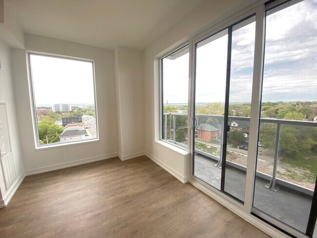 Photo du bâtiment - 415 Main St W