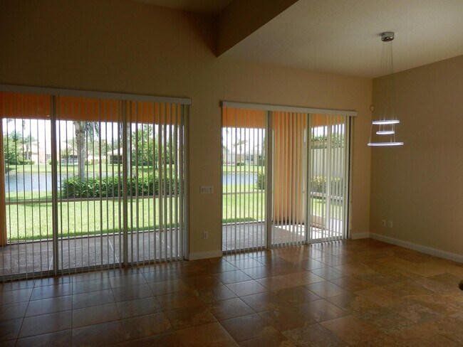 Building Photo - 11547 SW Rockingham Dr