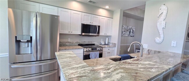 Foto del edificio - 16635 Lake Cir Dr