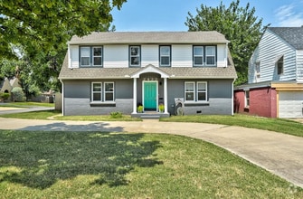 Building Photo - 2433 NW 18th St