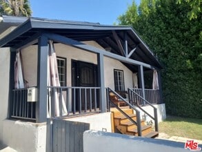 Building Photo - 4205 Clayton Ave W