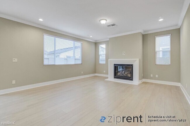 Building Photo - 4 br, 3.5 bath House - 778 Hydrangea Dr, V...