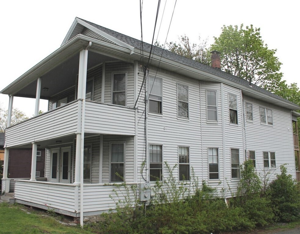 6 Pleasant St Unit 2, Lexington, MA 02421 Room for Rent in Lexington, MA