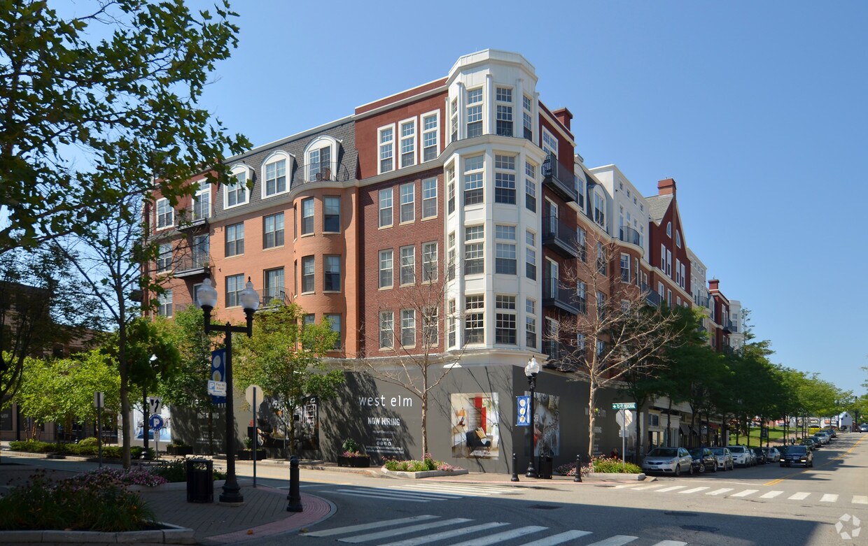 The Lofts at Blue Back Square Apartments West Hartford, CT