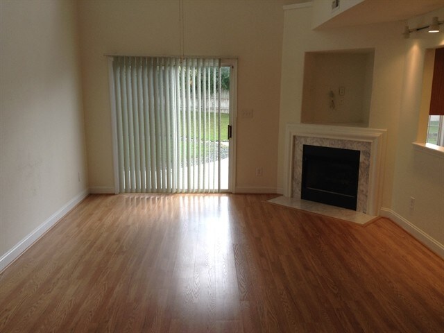 Foto del edificio - 5899 Culloden Ct
