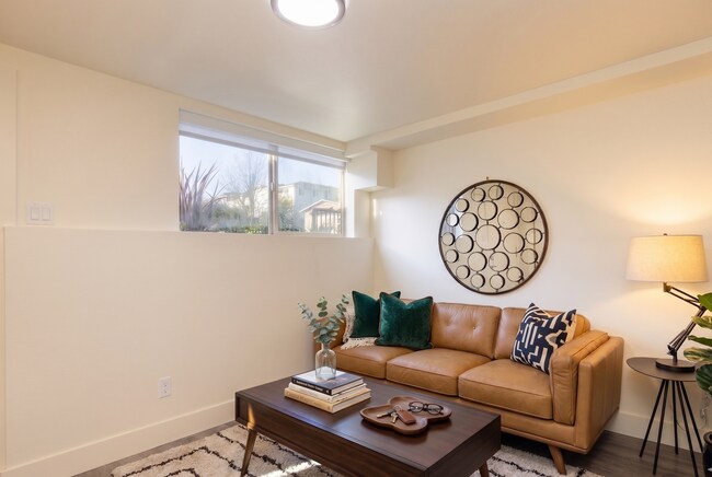 Foto del edificio - Ballard Seattle 3 Bedroom Apartment for Rent | In-Unit Laundry, Pet Friendly, Parking Available &...