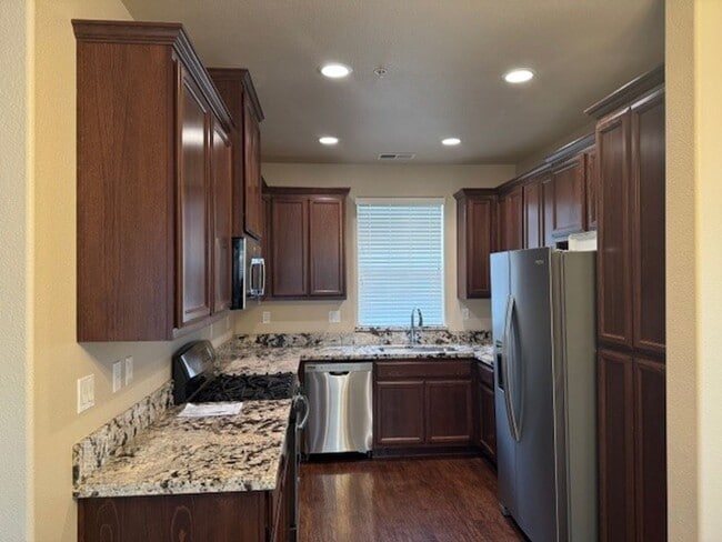 Building Photo - East Sparks Three Bedroom Home