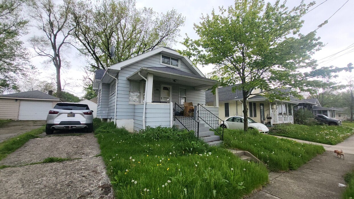 964 Mann Ave, Flint, MI 48503 House Rental in Flint, MI