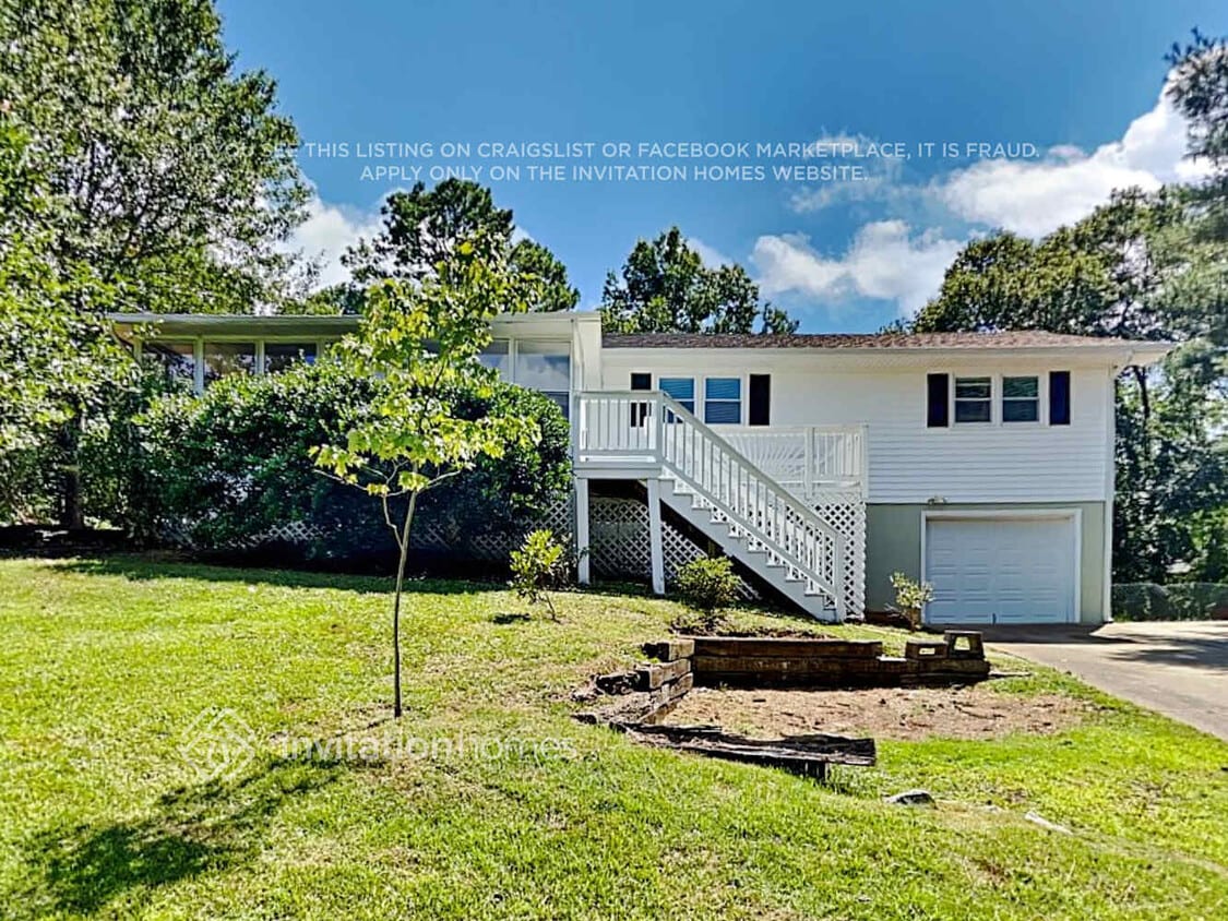 Primary Photo - 504 Rivercrest Dr