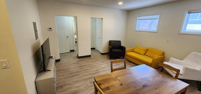 Foto del edificio - 1119 2nd St SW