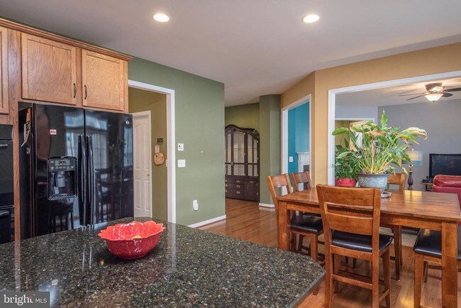 Building Photo - 38 Coachman Cir