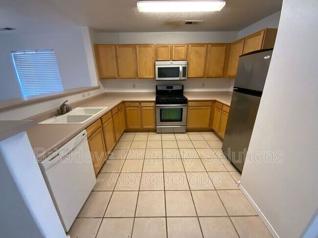 Foto del edificio - 5220 River Ridge Ave NW