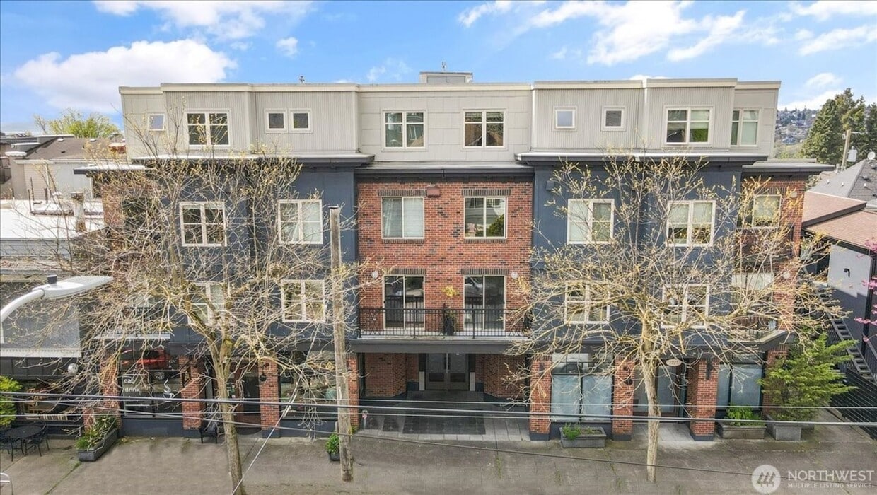 Foto principal - 1909 10th Ave W