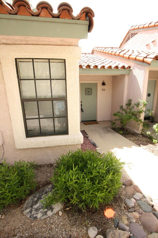 Building Photo - 6445 N Tierra De Las Catalinas