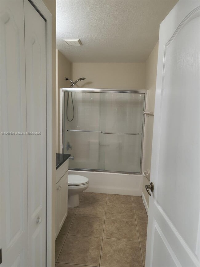 Foto del edificio - 743 Grant Blvd