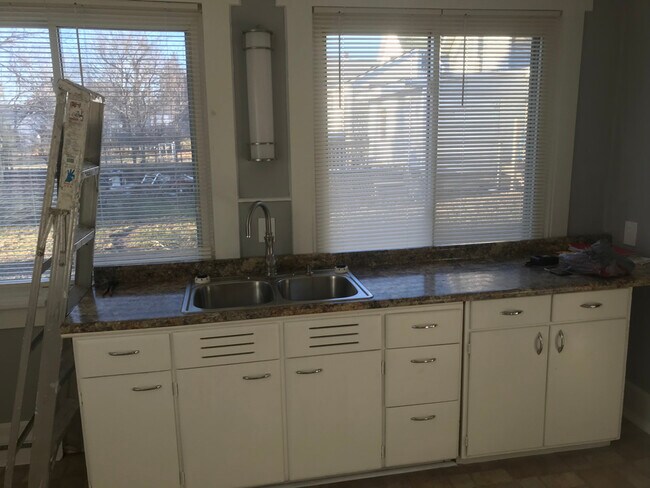 Building Photo - 734 Polk St