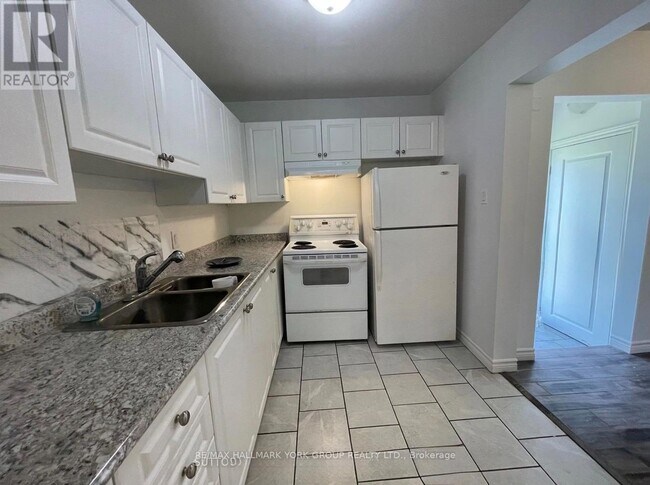 Photo du bâtiment - 165 Anne St S