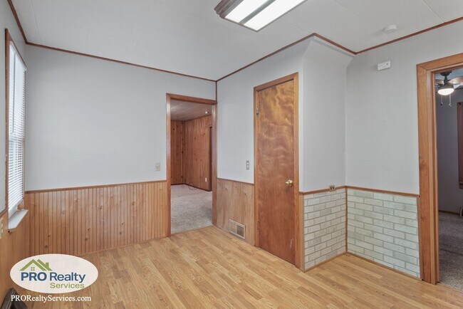 Foto del edificio - 2 Bedroom Home in South St. Paul