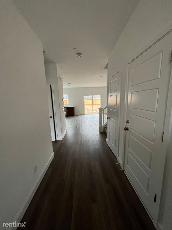 Building Photo - 5 br, 3 bath House - 735 Fir St