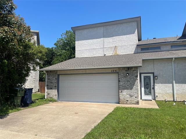 Primary Photo - 1231 Forest Cove Ln