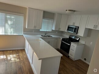 Kitchen/Living - 8725 Holmes Ave