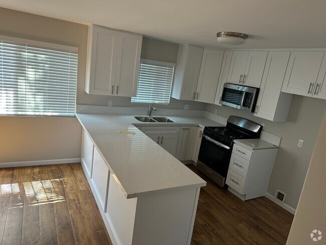 Kitchen/Living - 8725 Holmes Ave