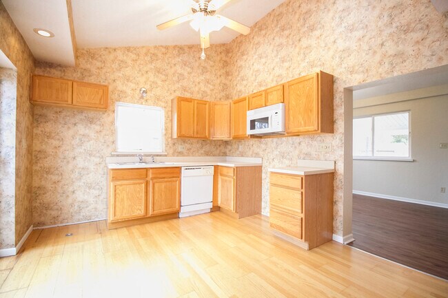 Foto del edificio - 6910 Brint Rd