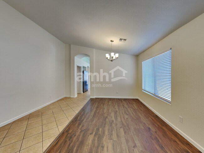 Building Photo - 7818 S 46th Dr