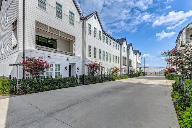 Foto del edificio - 1216 Timbergrove Park St