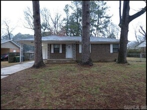 Building Photo - 4624 Manchester Dr