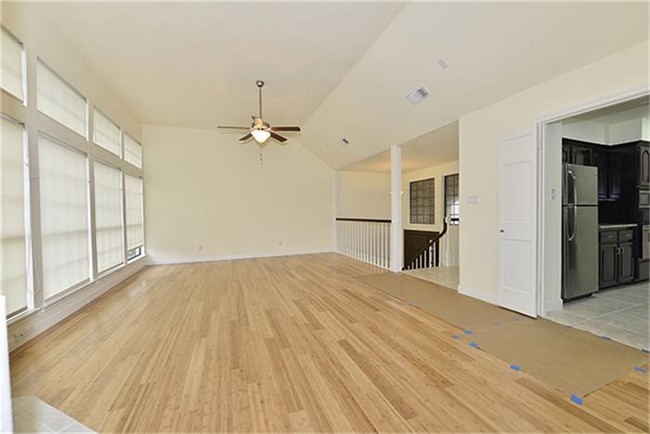 Building Photo - 14 Fairway Oaks Pl