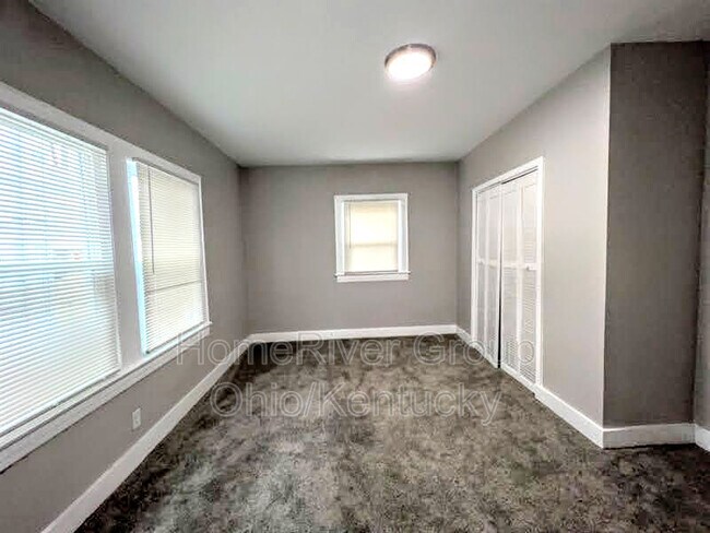 Building Photo - 129 N 38th St