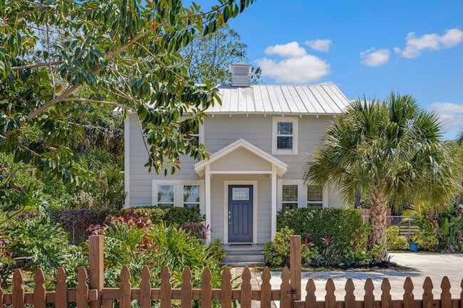 Building Photo - 1425 E Crisafulli Rd