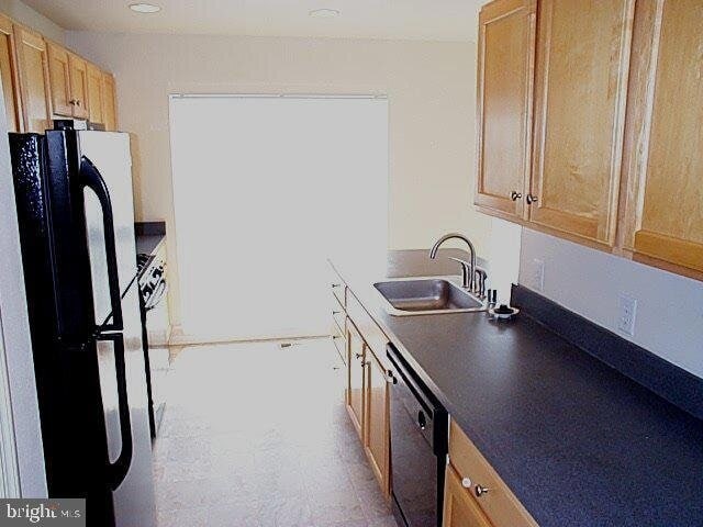 Building Photo - 18 Glennwood Dr