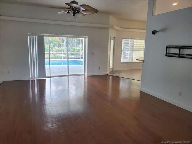 Foto del edificio - 2509 SE Lyman Cir