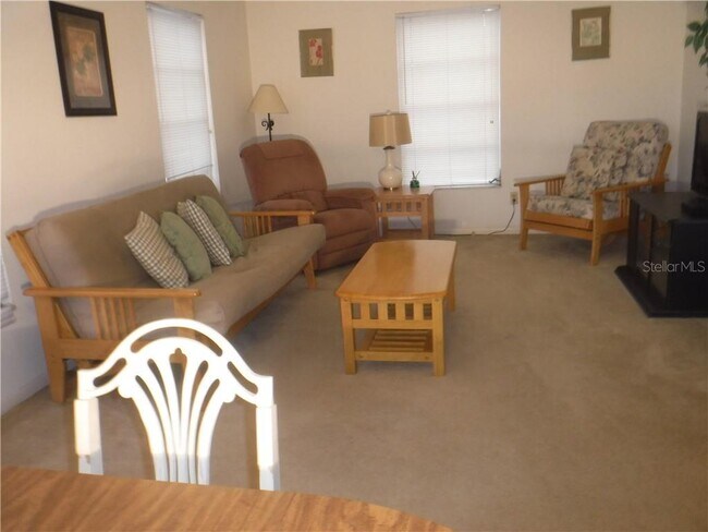 Foto del edificio - 8347 Brentwood Rd