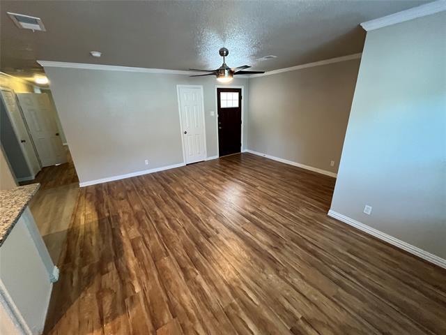 Foto del edificio - 3053 Rotan Ln