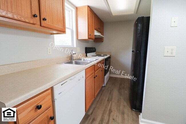 Foto del edificio - 7701-7729  E State Blvd